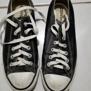 Black leather Converse Woman size 9